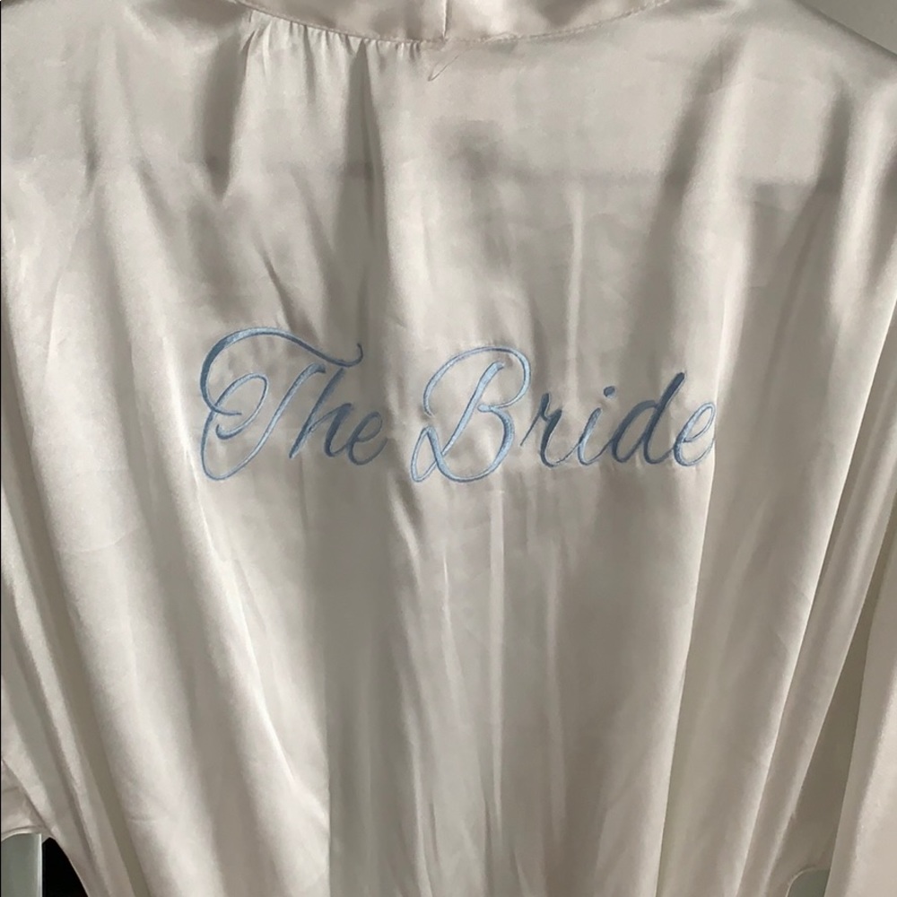 The Bride Robe - Picture 2 of 4